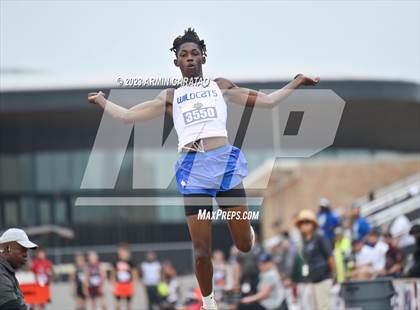Thumbnail 1 in UIL 3A Track & Field Finals  photogallery.