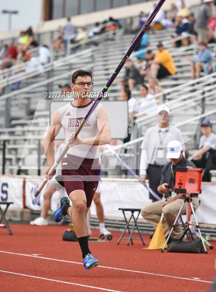 Thumbnail 3 in UIL 3A Track & Field Finals  photogallery.