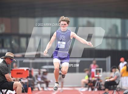 Thumbnail 3 in UIL 3A Track & Field Finals  photogallery.