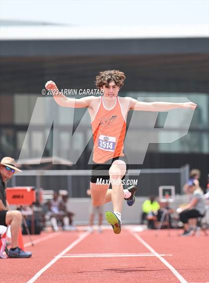 Thumbnail 1 in UIL 3A Track & Field Finals  photogallery.
