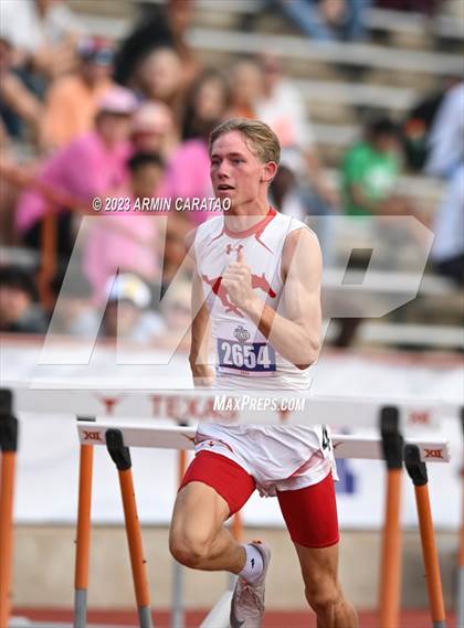 Thumbnail 2 in UIL 3A Track & Field Finals  photogallery.
