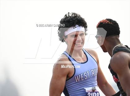 Thumbnail 1 in UIL 3A Track & Field Finals  photogallery.