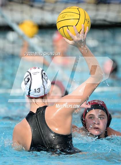 Thumbnail 3 in Oaks Christian vs. Harvard-westlake (Bill Barnett Holiday Cup) photogallery.