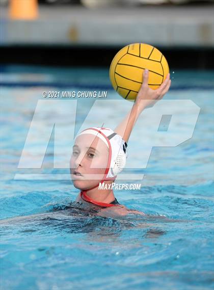 Thumbnail 1 in Oaks Christian vs. Harvard-westlake (Bill Barnett Holiday Cup) photogallery.
