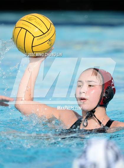 Thumbnail 2 in Oaks Christian vs. Harvard-westlake (Bill Barnett Holiday Cup) photogallery.