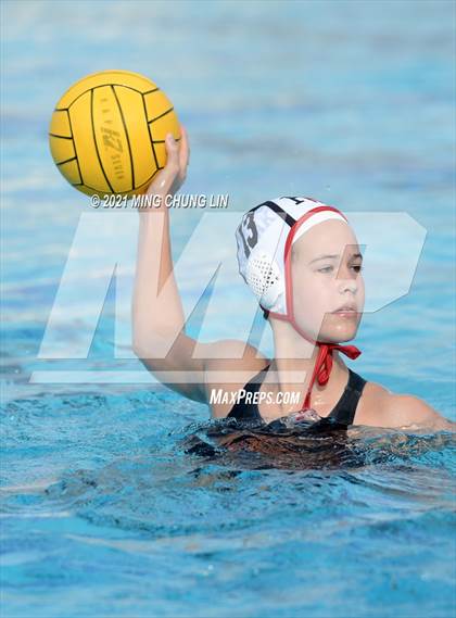 Thumbnail 1 in Oaks Christian vs. Harvard-westlake (Bill Barnett Holiday Cup) photogallery.