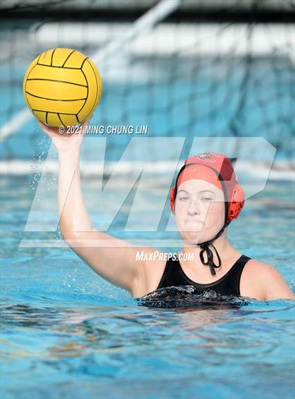 Thumbnail 1 in Oaks Christian vs. Harvard-westlake (Bill Barnett Holiday Cup) photogallery.