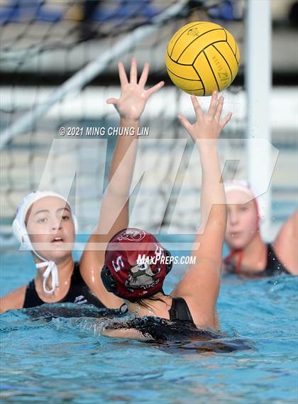 Thumbnail 3 in Oaks Christian vs. Harvard-westlake (Bill Barnett Holiday Cup) photogallery.