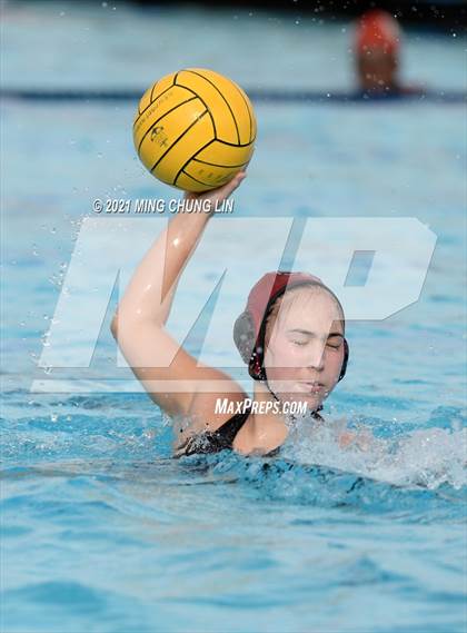 Thumbnail 2 in Oaks Christian vs. Harvard-westlake (Bill Barnett Holiday Cup) photogallery.