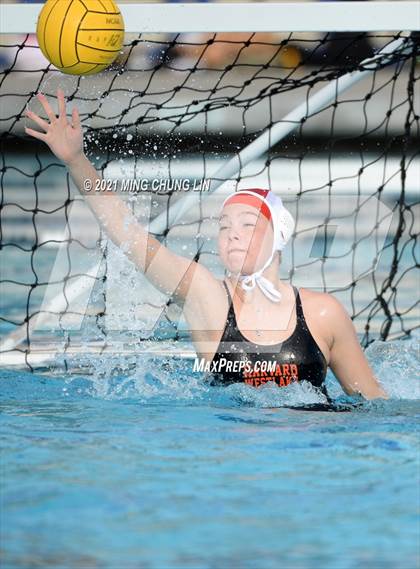 Thumbnail 3 in Oaks Christian vs. Harvard-westlake (Bill Barnett Holiday Cup) photogallery.