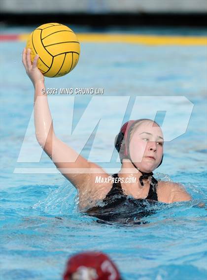 Thumbnail 2 in Oaks Christian vs. Harvard-westlake (Bill Barnett Holiday Cup) photogallery.