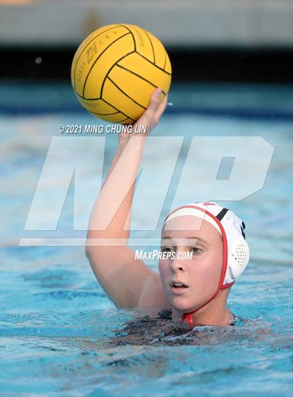 Thumbnail 2 in Oaks Christian vs. Harvard-westlake (Bill Barnett Holiday Cup) photogallery.