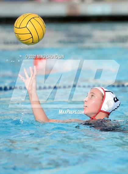 Thumbnail 1 in Oaks Christian vs. Harvard-westlake (Bill Barnett Holiday Cup) photogallery.
