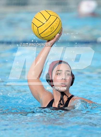 Thumbnail 3 in Oaks Christian vs. Harvard-westlake (Bill Barnett Holiday Cup) photogallery.