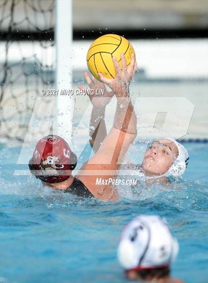 Thumbnail 1 in Oaks Christian vs. Harvard-westlake (Bill Barnett Holiday Cup) photogallery.