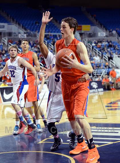 Thumbnail 2 in Reno vs. Bishop Gorman (NIAA State Semifinal) photogallery.