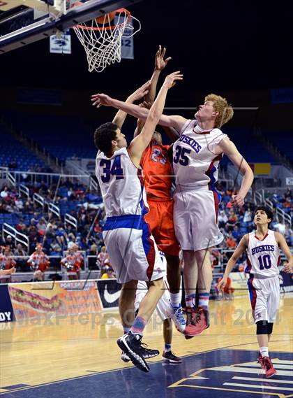 Thumbnail 3 in Reno vs. Bishop Gorman (NIAA State Semifinal) photogallery.