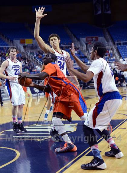 Thumbnail 3 in Reno vs. Bishop Gorman (NIAA State Semifinal) photogallery.