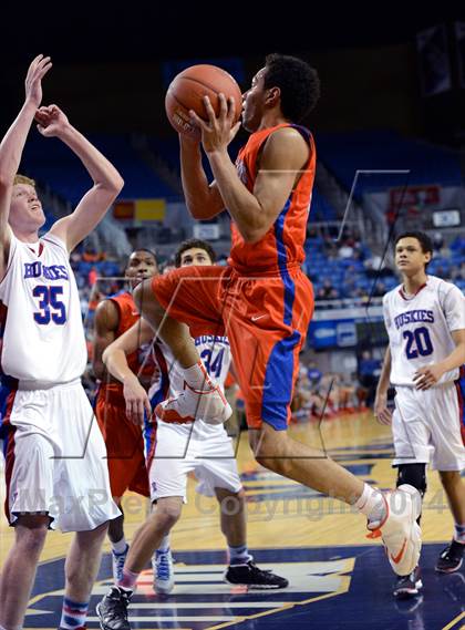 Thumbnail 1 in Reno vs. Bishop Gorman (NIAA State Semifinal) photogallery.