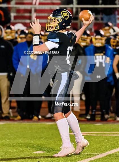 Thumbnail 2 in Lakota West vs. Archbishop Moeller (OHSAA Region 4 Regional Final) photogallery.