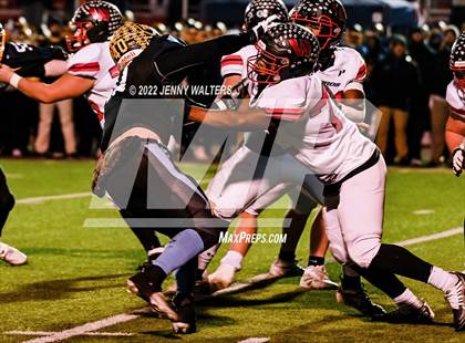 Thumbnail 1 in Lakota West vs. Archbishop Moeller (OHSAA Region 4 Regional Final) photogallery.