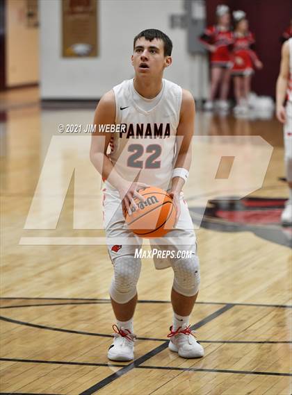 Thumbnail 2 in Panama vs Warner (OSSAA 2A Regional Playoff) photogallery.