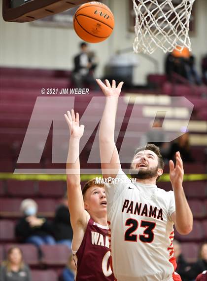 Thumbnail 2 in Panama vs Warner (OSSAA 2A Regional Playoff) photogallery.