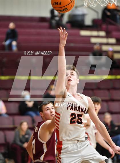 Thumbnail 3 in Panama vs Warner (OSSAA 2A Regional Playoff) photogallery.