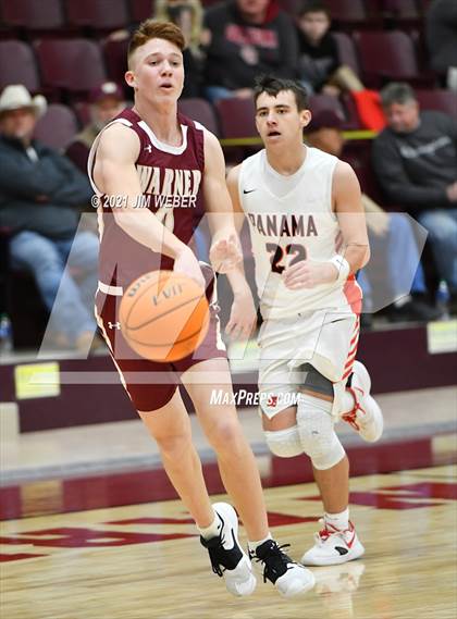 Thumbnail 2 in Panama vs Warner (OSSAA 2A Regional Playoff) photogallery.