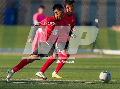 Thumbnail 3 in Bel Air vs Sharyland  (UIL 5A Soccer Semifinal) photogallery.