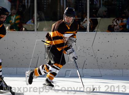 Thumbnail 1 in Oakville vs. Lindbergh (St. Louis Winter Classic) photogallery.