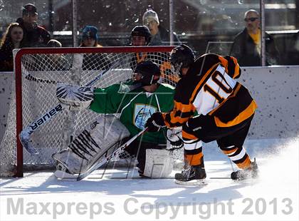 Thumbnail 2 in Oakville vs. Lindbergh (St. Louis Winter Classic) photogallery.
