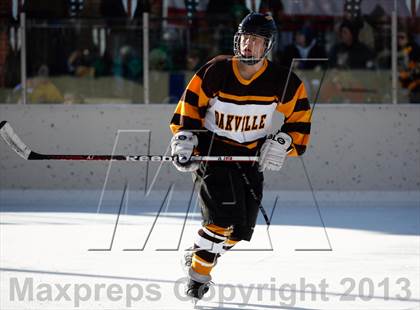 Thumbnail 1 in Oakville vs. Lindbergh (St. Louis Winter Classic) photogallery.