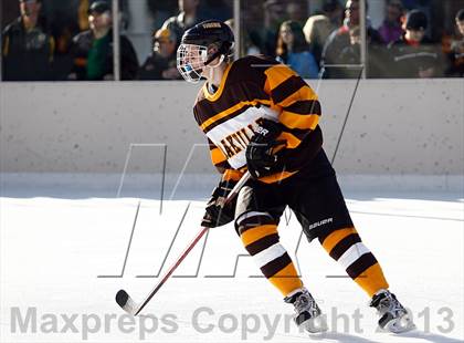 Thumbnail 2 in Oakville vs. Lindbergh (St. Louis Winter Classic) photogallery.