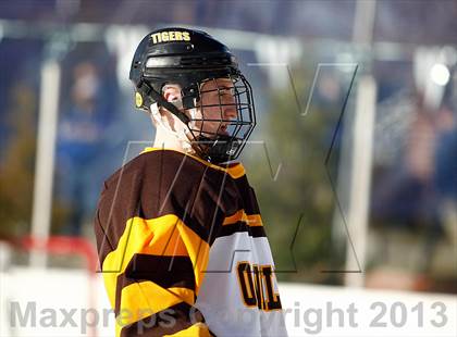 Thumbnail 3 in Oakville vs. Lindbergh (St. Louis Winter Classic) photogallery.