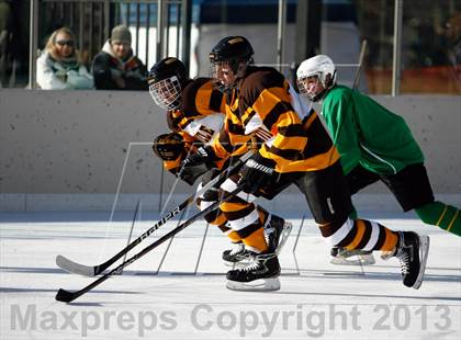 Thumbnail 3 in Oakville vs. Lindbergh (St. Louis Winter Classic) photogallery.