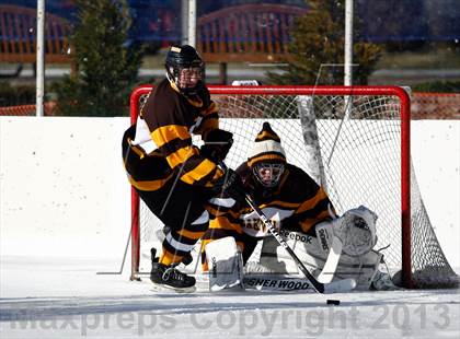 Thumbnail 2 in Oakville vs. Lindbergh (St. Louis Winter Classic) photogallery.