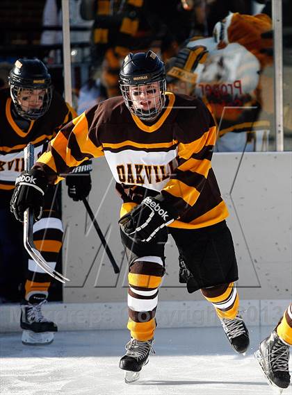 Thumbnail 2 in Oakville vs. Lindbergh (St. Louis Winter Classic) photogallery.