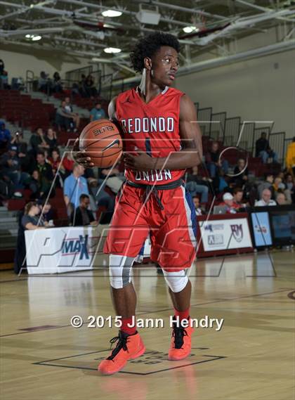 Thumbnail 1 in Redondo Union vs Bishop Gorman (MaxPreps Holiday Classic) photogallery.