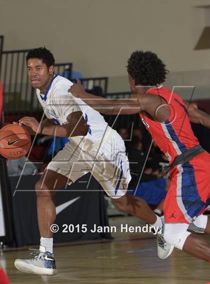 Thumbnail 1 in Redondo Union vs Bishop Gorman (MaxPreps Holiday Classic) photogallery.