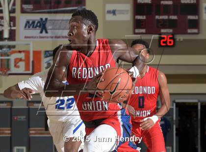 Thumbnail 3 in Redondo Union vs Bishop Gorman (MaxPreps Holiday Classic) photogallery.