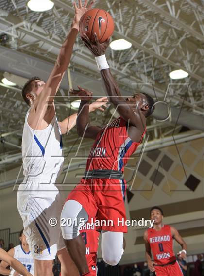 Thumbnail 2 in Redondo Union vs Bishop Gorman (MaxPreps Holiday Classic) photogallery.