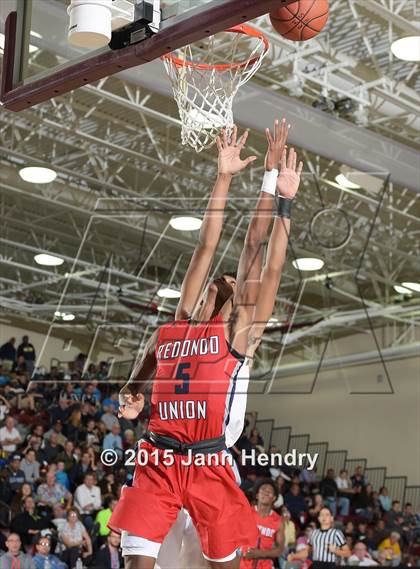 Thumbnail 3 in Redondo Union vs Bishop Gorman (MaxPreps Holiday Classic) photogallery.