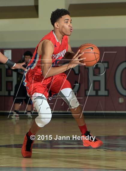 Thumbnail 2 in Redondo Union vs Bishop Gorman (MaxPreps Holiday Classic) photogallery.