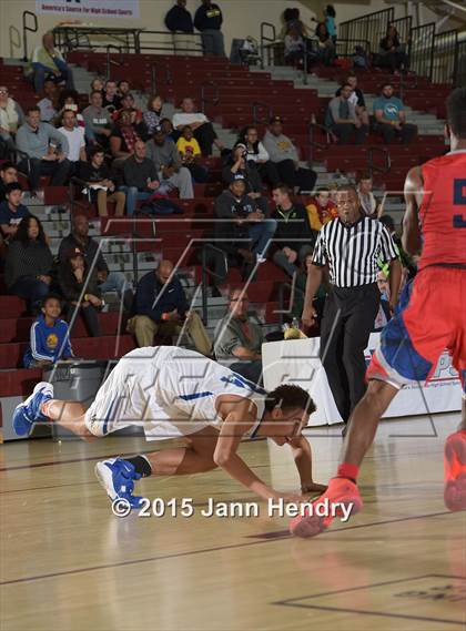 Thumbnail 3 in Redondo Union vs Bishop Gorman (MaxPreps Holiday Classic) photogallery.