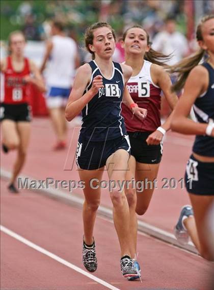 Thumbnail 2 in CIF State Track & Field Championships (1600m) photogallery.