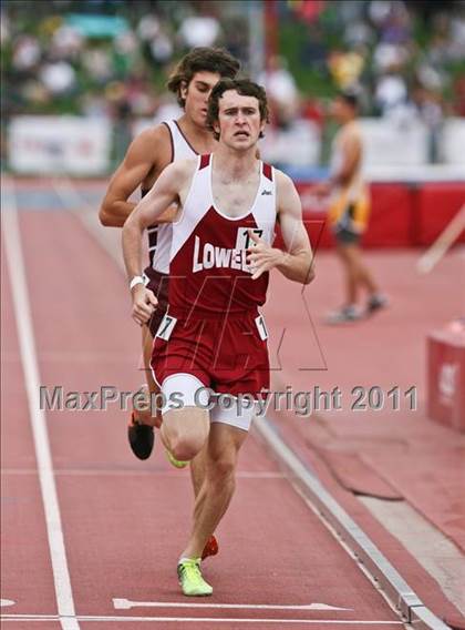 Thumbnail 2 in CIF State Track & Field Championships (1600m) photogallery.