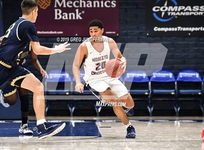 Thumbnail 3 in Modesto Christian vs. St. John Bosco (MaxPreps/DLS MLK Classic) photogallery.