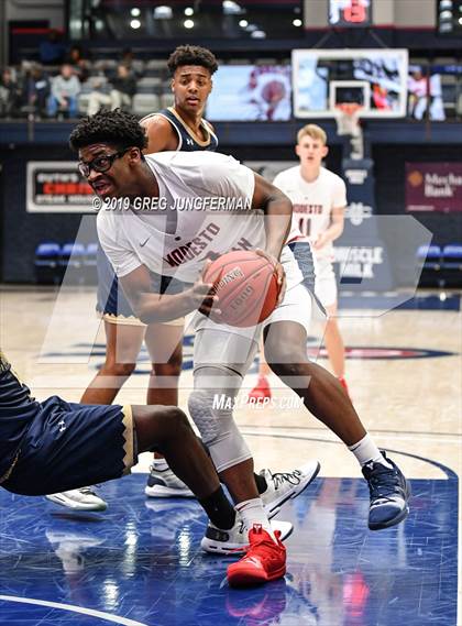 Thumbnail 2 in Modesto Christian vs. St. John Bosco (MaxPreps/DLS MLK Classic) photogallery.