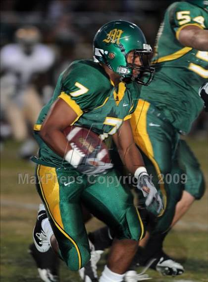 Thumbnail 2 in Notre Dame @ Moorpark photogallery.